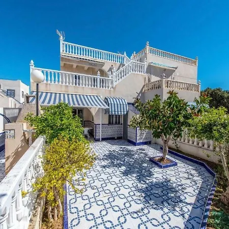 Maison Mary Sol * Torrevieja